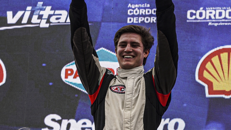 Joaquín Cafaro, luego de su primer podio
