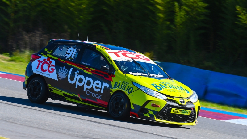 Iñaki Beitía, a bordo de un Toyota Yaris