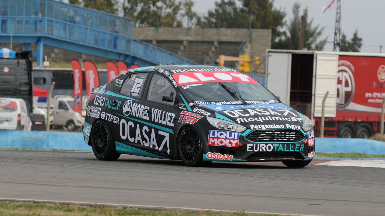 Segundo entrenamiento para Leonel Pernia