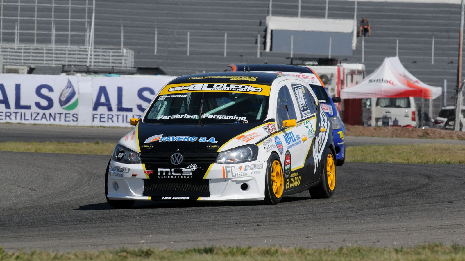 Ignacio Procacitto lidera desde el comienzo