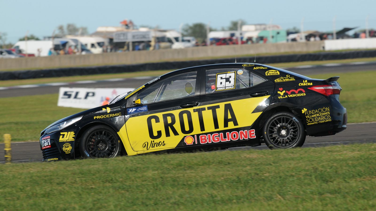 Javier Merlo suma de a tres puntos