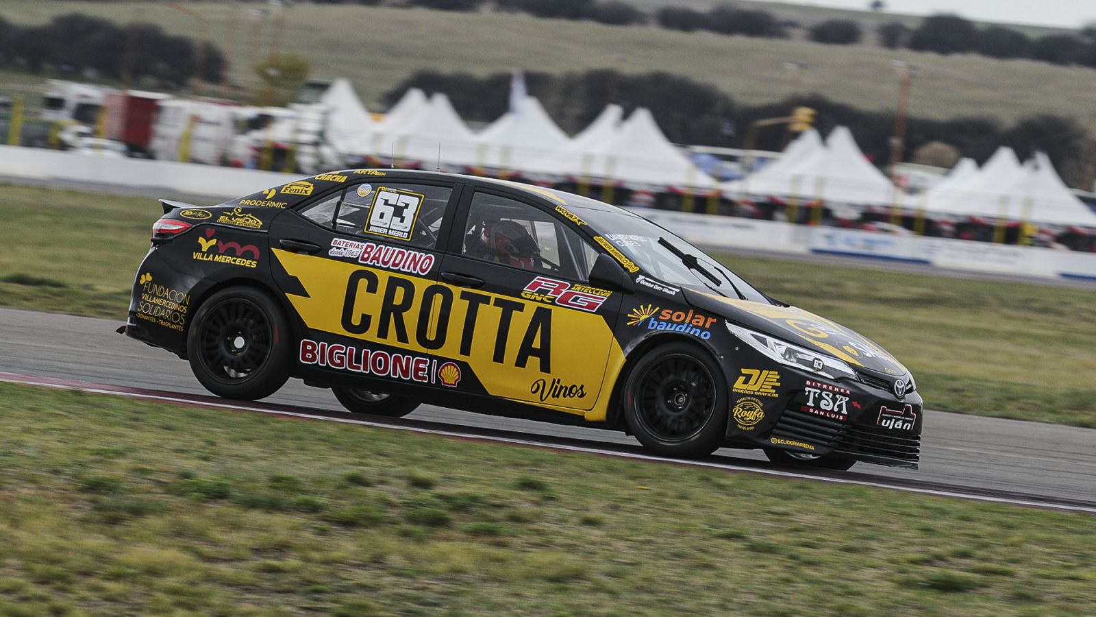 Javier Merlo, nuevamente entre los punteros