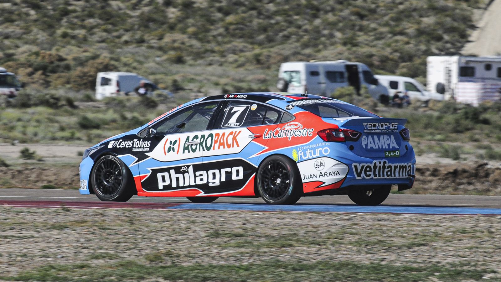 Sigue el dominio de Jerónimo Teti