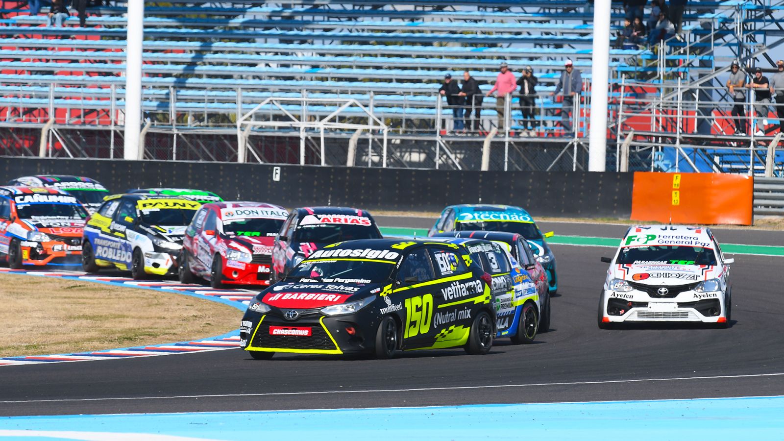 Juan Martín Eluchans sorprende en la primera serie