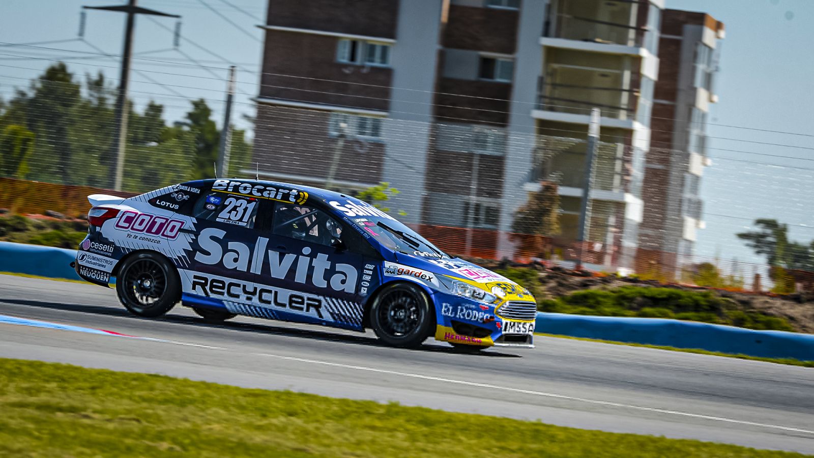 José Manuel Urcera, con suspenso en la tercera serie