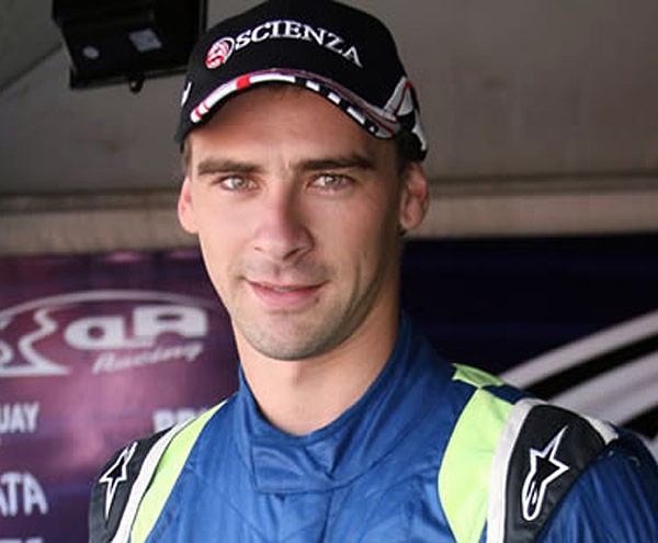 Gastón Crusitta giró con un Seat León en La Plata