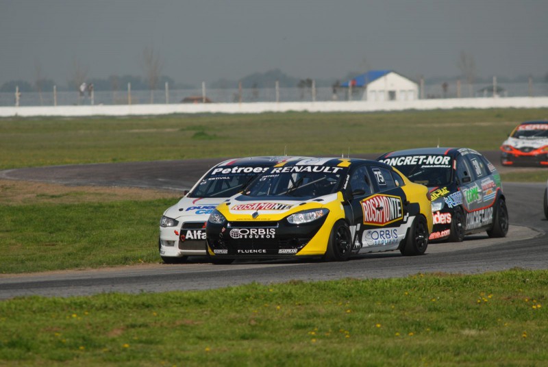 Ortelli mostró sus pergaminos