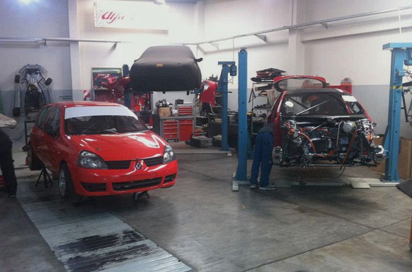 <b>HyC Squadra con trabajos variados</b>