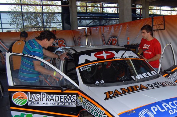 Satisfactoria prueba en La Plata de E. Sarry y T. Badaracco