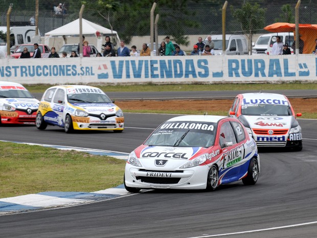 Percaz gana y asciende