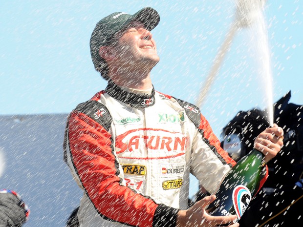 Saturni apuesta a la renovación