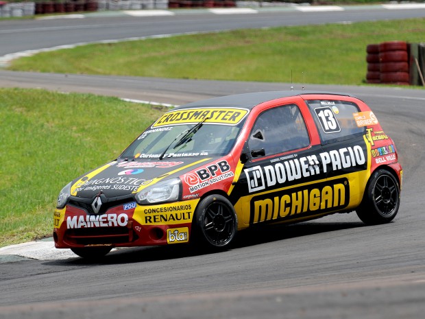 Fernández aceleró primero