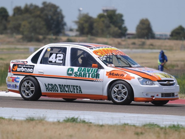 Apud encabezó el dominio