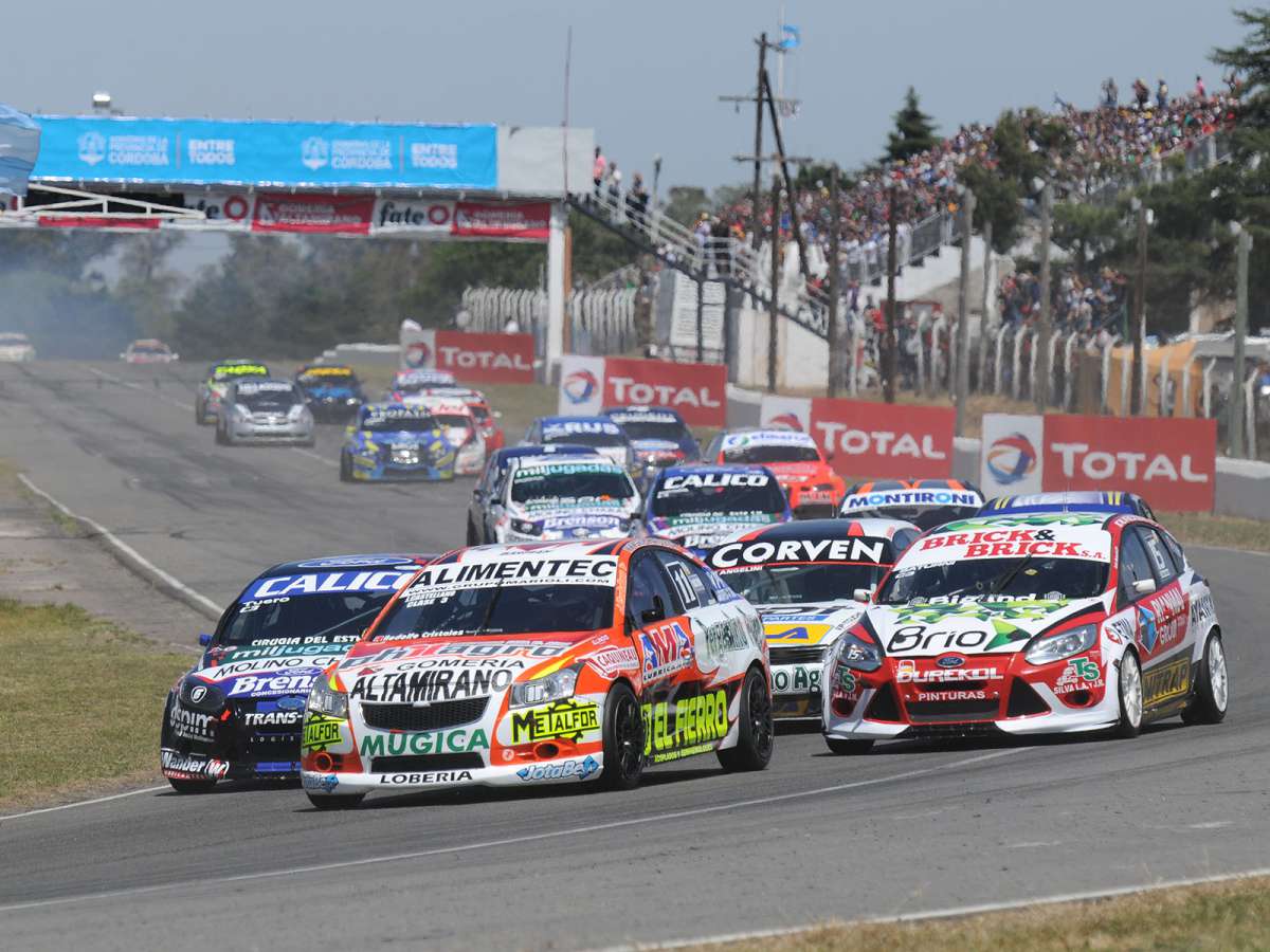 Castellano y el Cruze rendidor