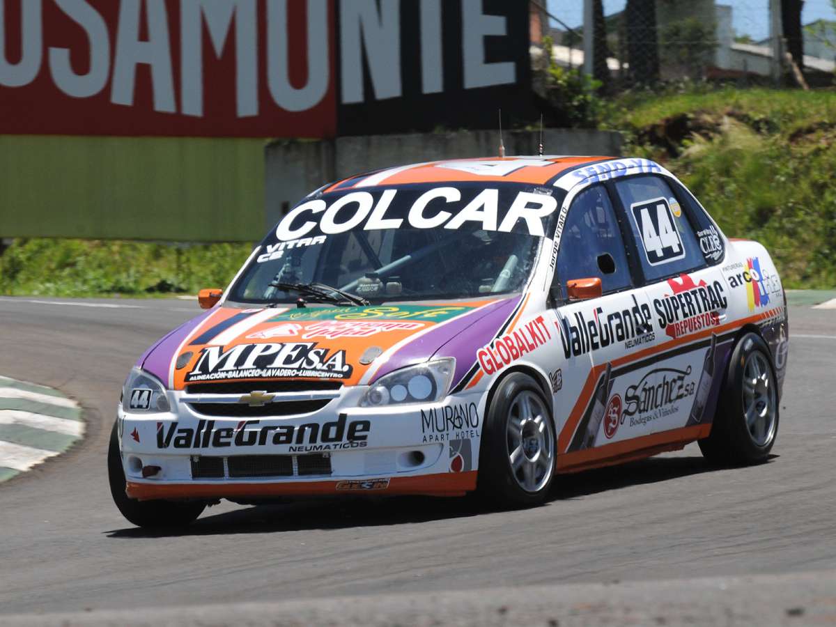 Jorge Vitar listo para Viedma