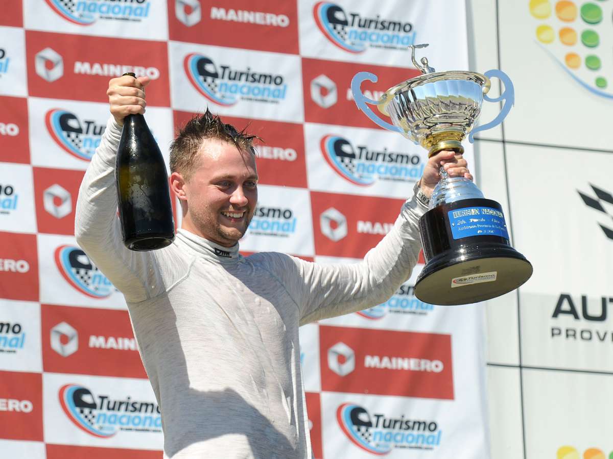 "Fue una carrera muy pensada"