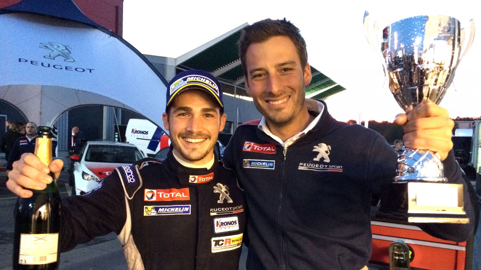 Incorporación en Team Peugeot Total