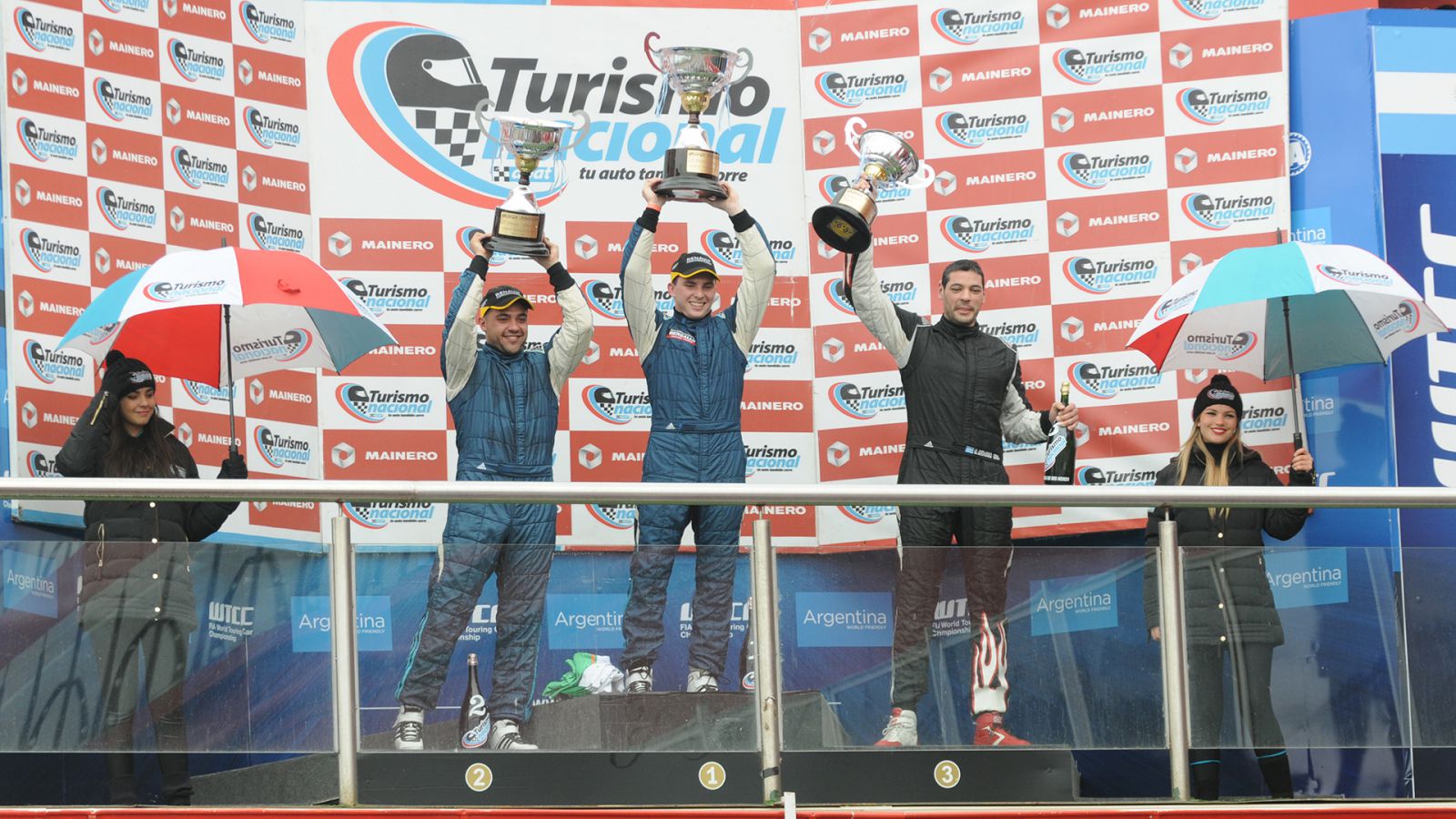 Bautismo triunfal de Tomás Bergallo