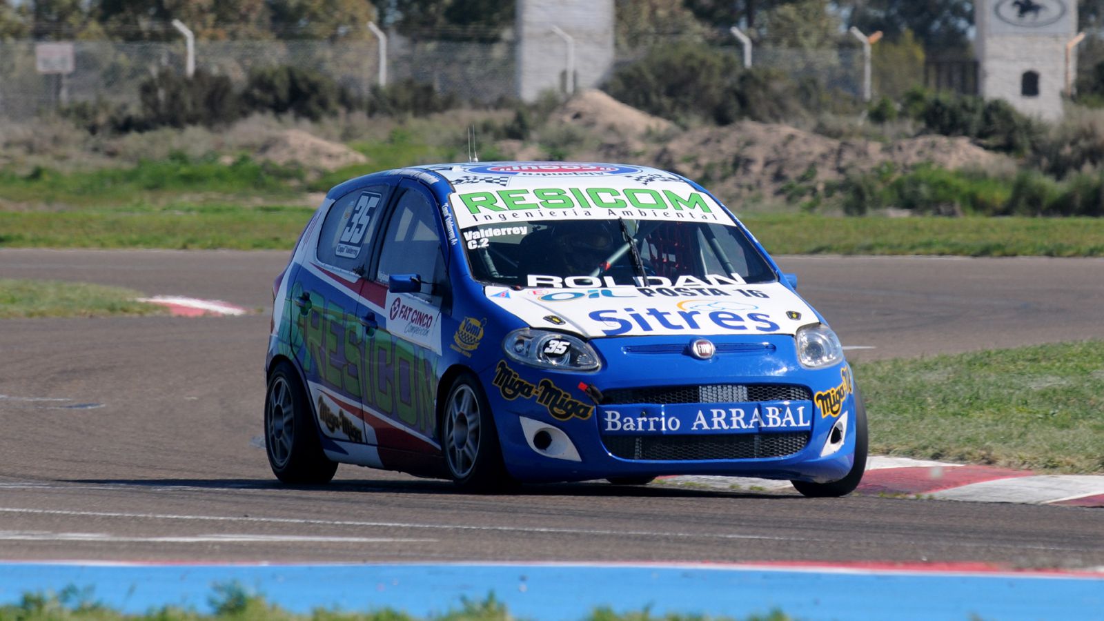 Alejandro Valderrey vuelve con novedades