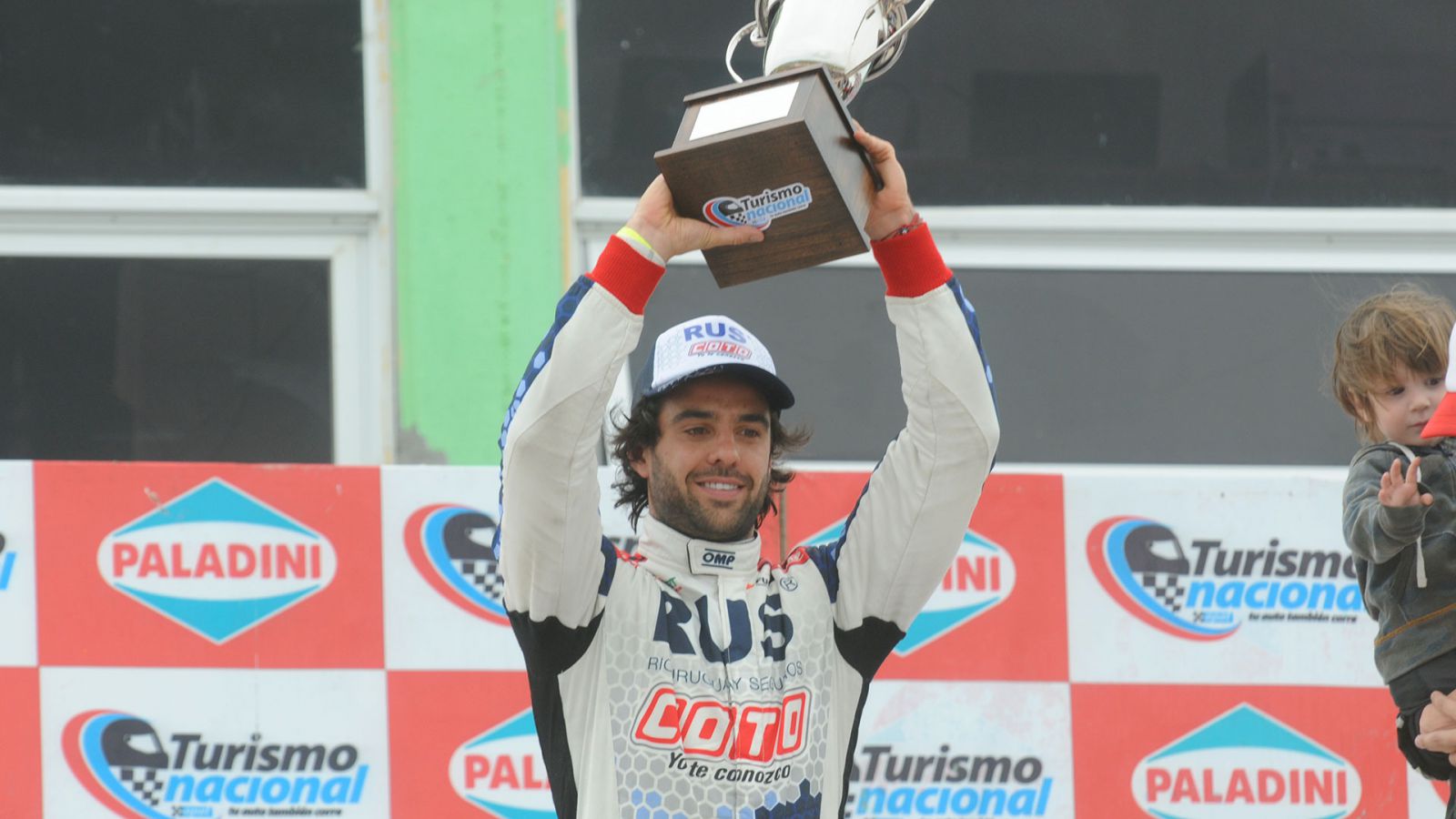 "Cumplimos el objetivo de mantener la punta del campeonato"