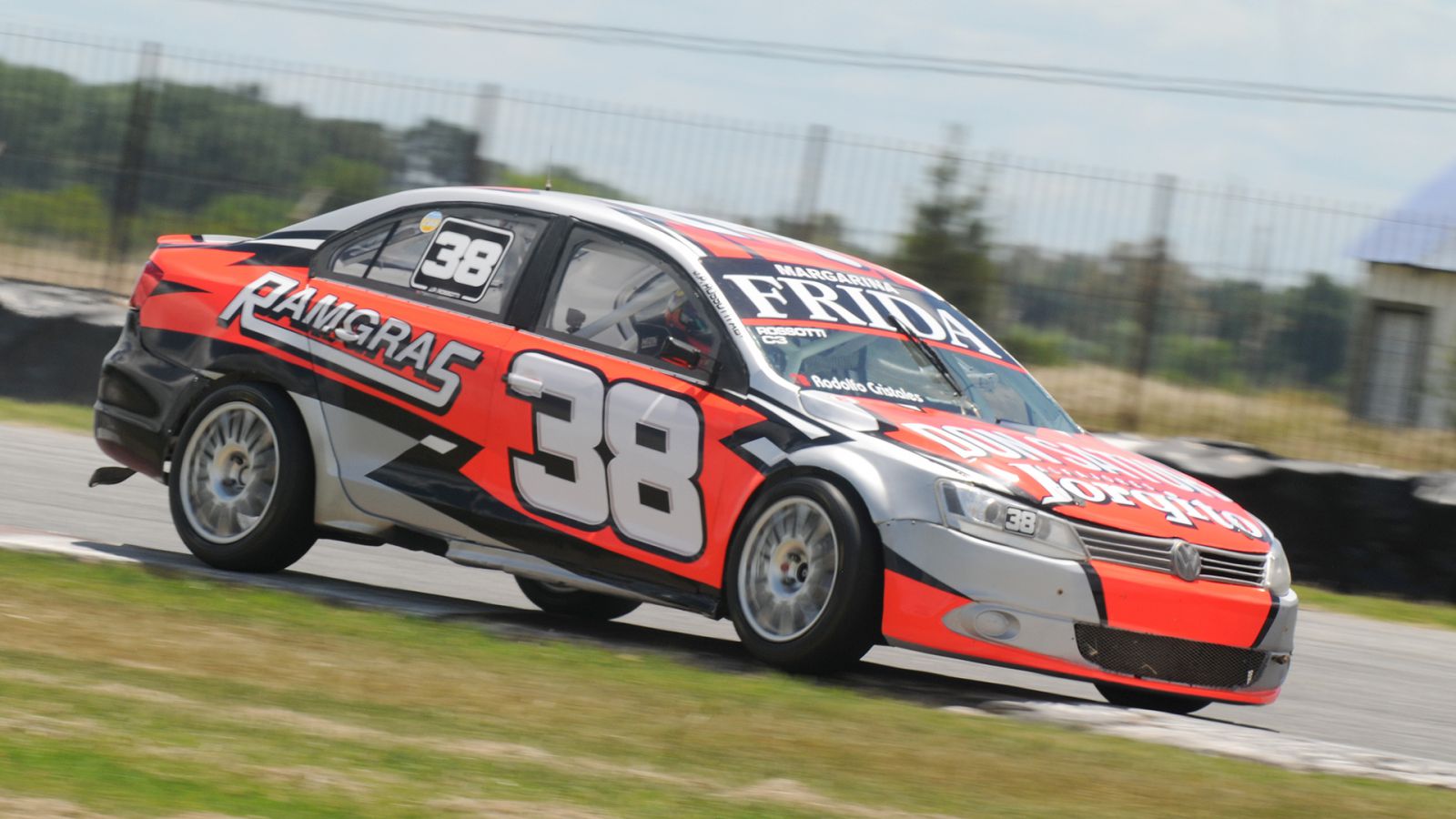 Alifraco Sport, con colaboración especial