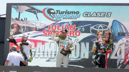 Bautismo triunfal de Mariano Pernia