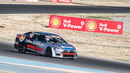 Rodrígo Lugón sorprende desde la largada