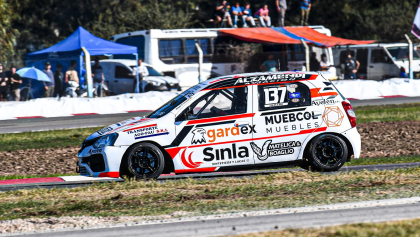 Alejo Cravero vence en la primera serie