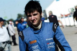 Cena ingresa al equipo JCB Motorsport