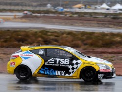 Pernía se destaca con Renault