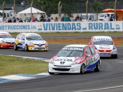 Percaz gana y asciende