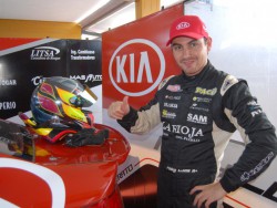 Luna proyecta con Giacone