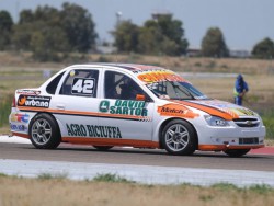 Apud encabezó el dominio