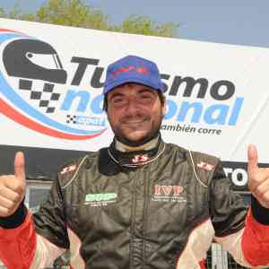 Pole con sello santafesino