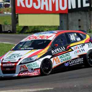 Claudio Viana, destacado entre los locales