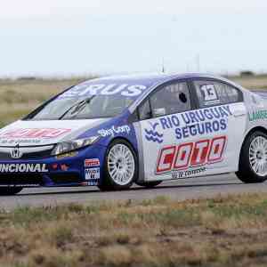 Yannantuoni en el segundo, Larrauri en la general