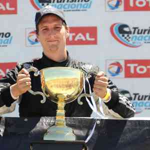 Reconocimiento a Alfonso Domenech