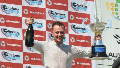 "Estoy muy contento de volver a formar parte de este equipo"